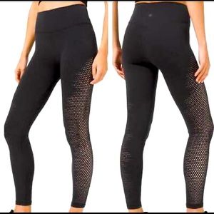 Lululemon leggings!
